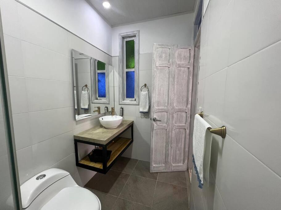 Вилла Nueva En San Antonio Cali, La Casa De Tona Экстерьер фото